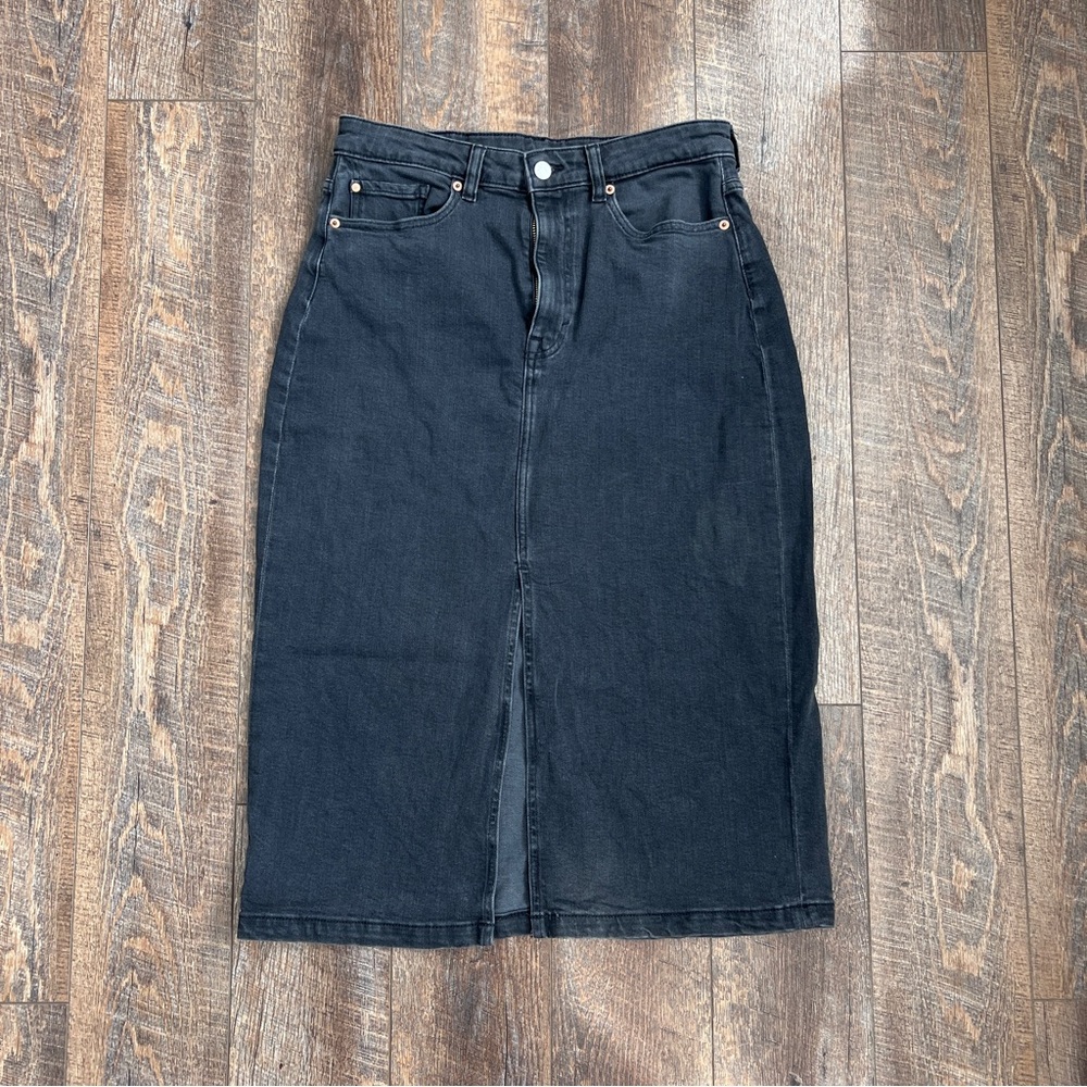 Faded black denim front slit skirt